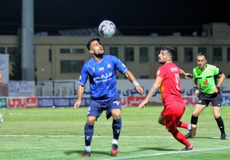 رزاق‌پور: توپ به دست راستم خورد ولی کمک داور اشتباهی بزرگ کرد/ فقط یک کارشناس پنالتی استقلال را تأیید کرد