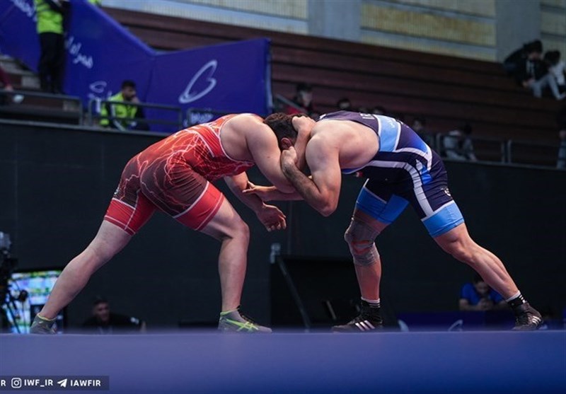 قهرمان کشتی فرنگی ایران و پدرش یکشنبه در خانه ابدی آرام می‌گیرند