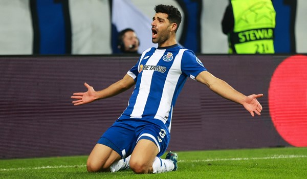 فیلم| سوپرگل طارمی با پای غیرتخصصی مقابل شاختار