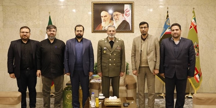 نقش اثرگذار نخبگان در پیشبرد اهداف ارتش