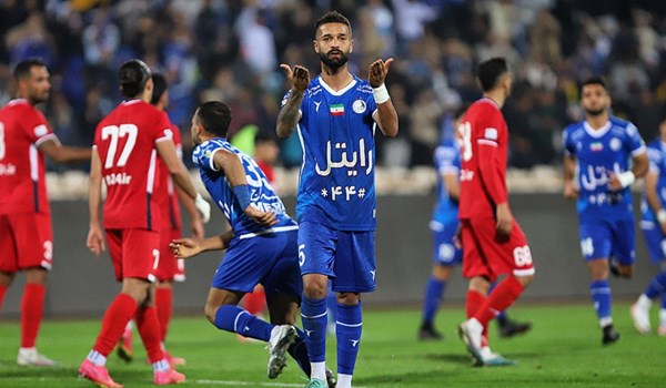 فیلم| گل اول استقلال به نساجی توسط سهرابیان