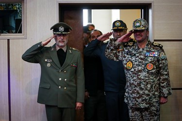 ورود  امیر سرتیپ امیر حاتمی مشاور فرمانده معظم کل قوا در امور ارتش به جشنواره دانش و پژوهش نیروی پدافند هوایی ارتش