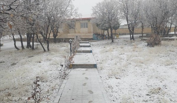 فیلم| آغاز بارش اولین برف زمستانی در فریدونشهر