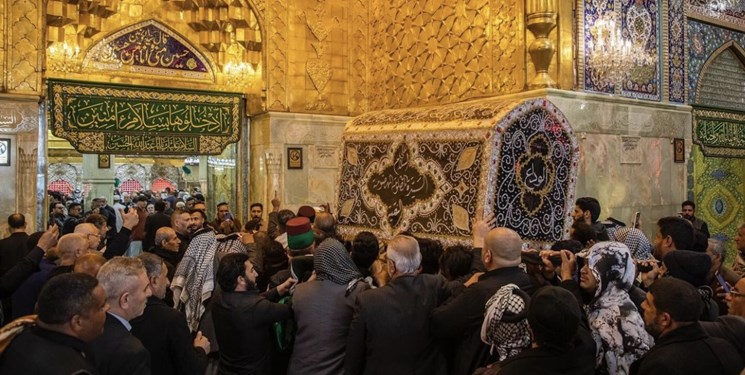 برپایی دسته عزاداری وفات حضرت ام البنین در کربلا+عکس