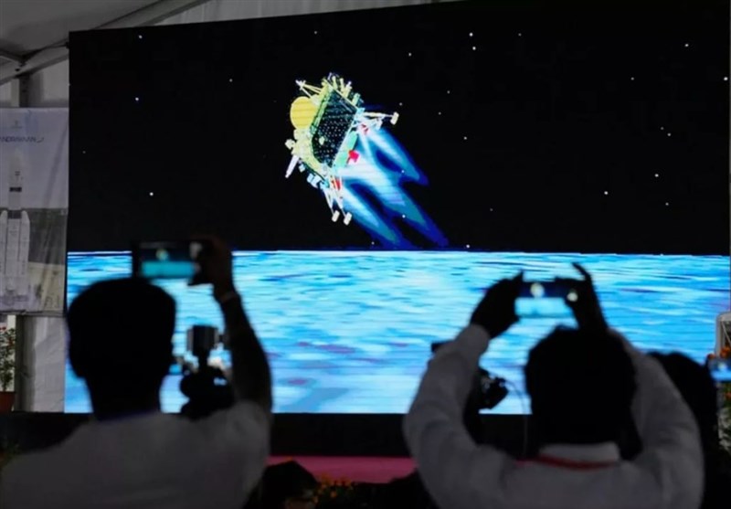 نخستین تصاویر کاوشگر هندی از سطح ماه منتشر شد