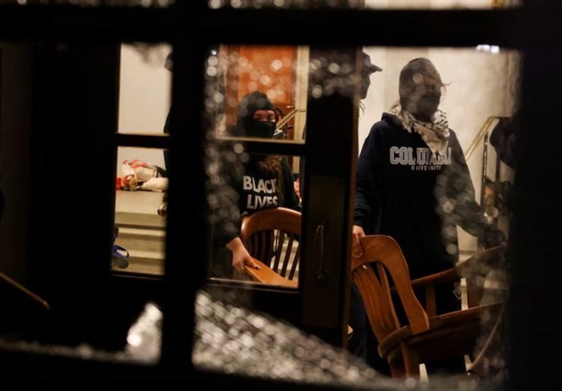 دانشجویان معترض ساختمان دانشگاه کلمبیا را تسخیر کردند