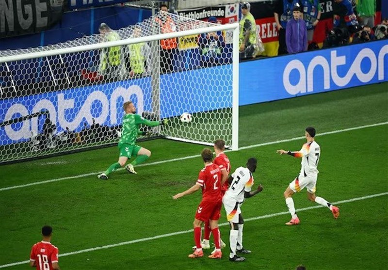 تساوی یک نیمه‌ای آلمان و دانمارک؛ توقف ۲۰ دقیقه‌ای بازی