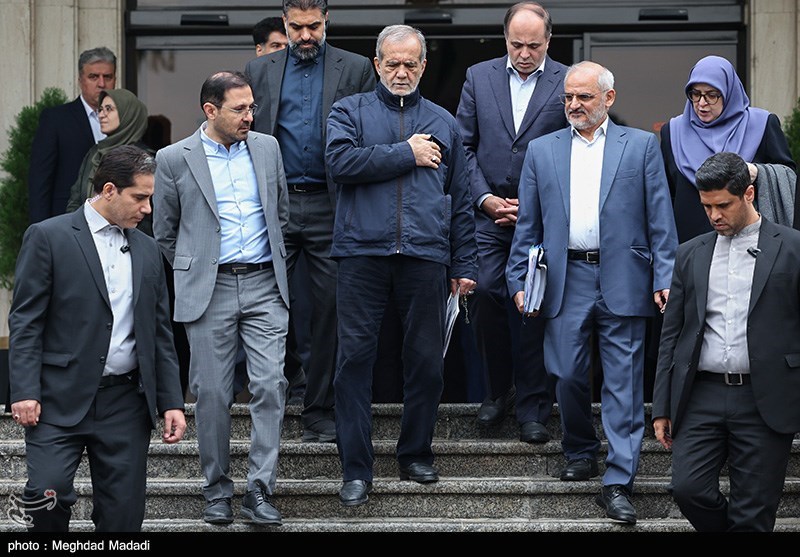 حاشیه جلسه دولت