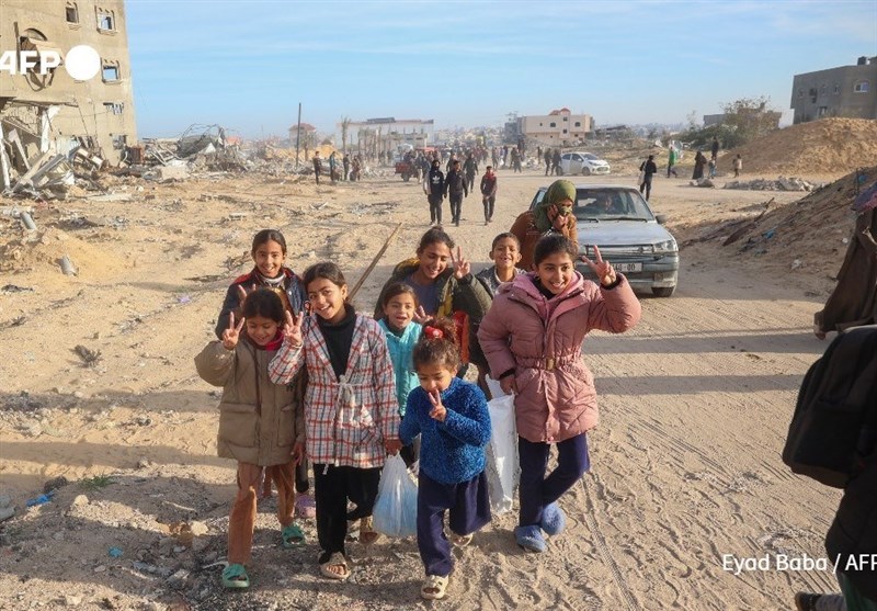 خوشحالی مردم غزه از پیروزی زیر آتش اسرائیل در نقض آتش‌بس