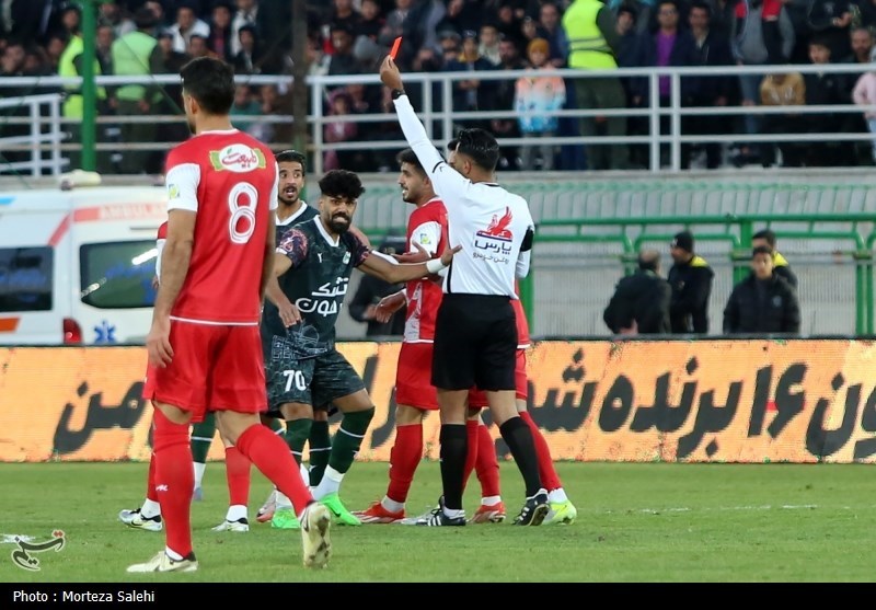 داور دیدار ذوب آهن - پرسپولیس محروم شد