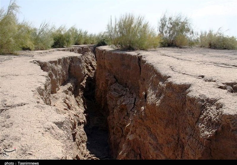نامه مجلس به عارف درباره فرو‌نشست زمین