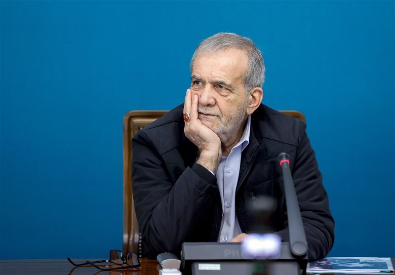 جلسه تسریع در احداث نیروگاه‌های خورشیدی با حضور پزشکیان