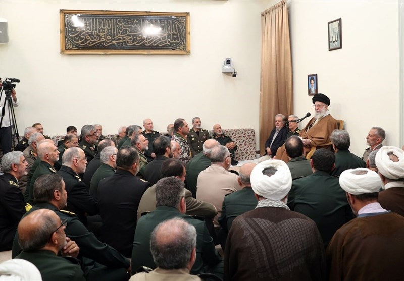 تاکید امام خامنه‌ای بر تقویت مستمر آمادگی‌های حداکثری