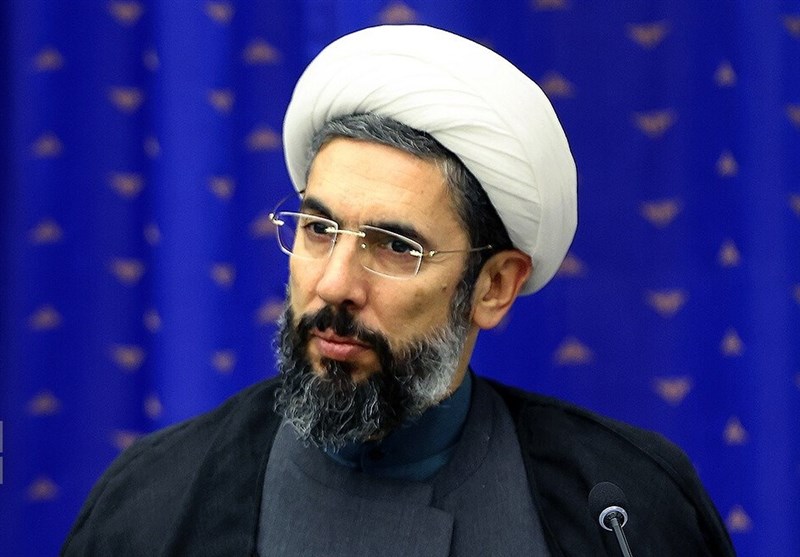 پیام تسلیت رستمی در پی درگذشت آیت‌الله شفیعی