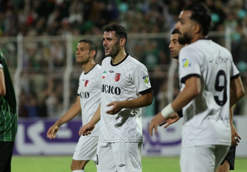 نقی‌زاده: در دیدار مقابل پرسپولیس محکوم به امتیاز گرفتن هستیم/ برای مس چیزی تمام نشده است