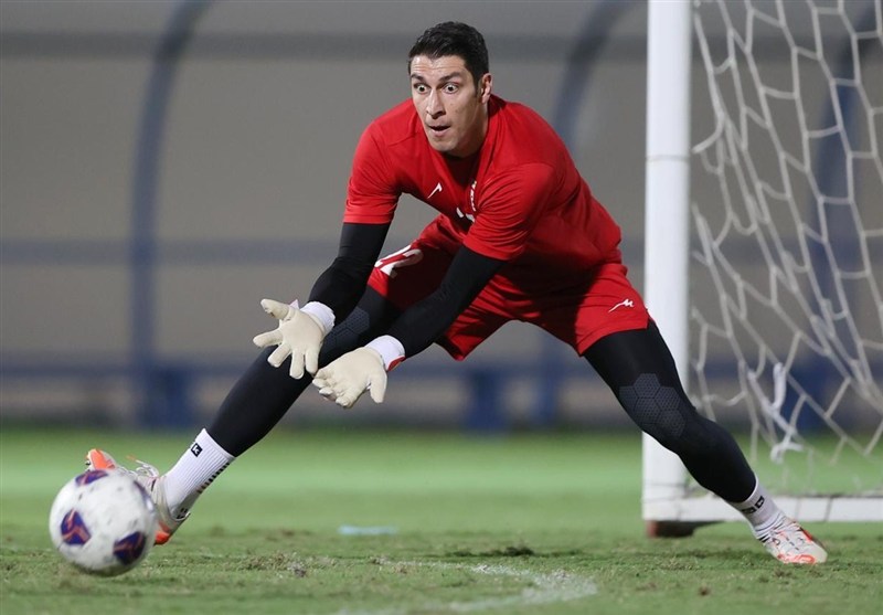 اخباری امیدوار به بازگشت زودهنگام به میادین فوتبال