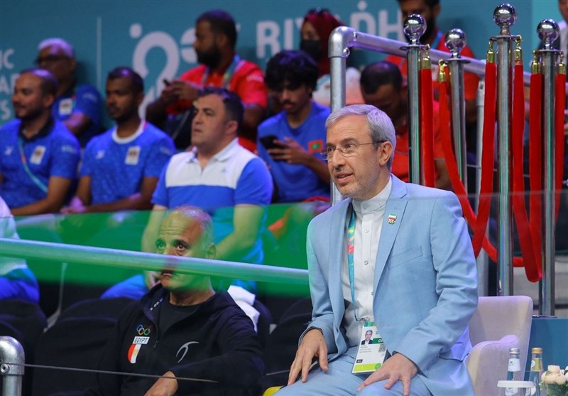 علی‌قارداشی: فقط نوشاد انتخاب شده است/ 50 لژیونر داریم