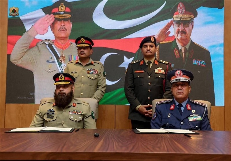 پاکستان بزرگ‌ترین قرارداد تسلیحاتی تاریخ خود را با لیبی امضا کرد