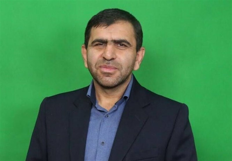 انتقاد حسینی از رسوب منابع اشتغال در بانک‌ها