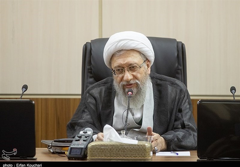 آیت الله آملی لاریجانی: انتقاد و مطالبه‌گری حق ملت است