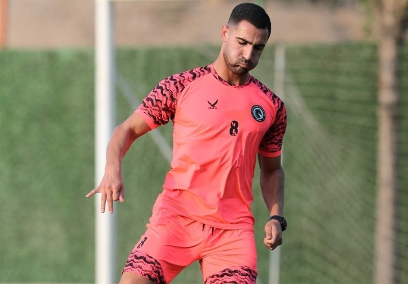 هافبک پیکان، قراردادش را فسخ کرد