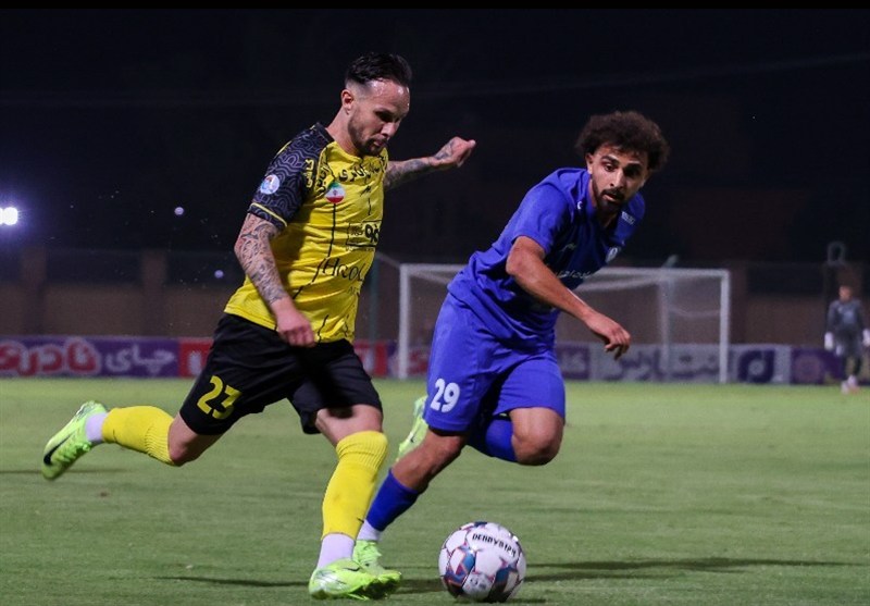 غیبت وینگر اسپانیایی سپاهان در تمرینات