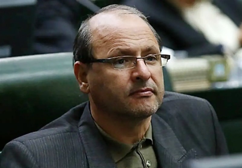 حضور امروز مردم در اجتماع، قدرت ملی را به رخ می‌کشد