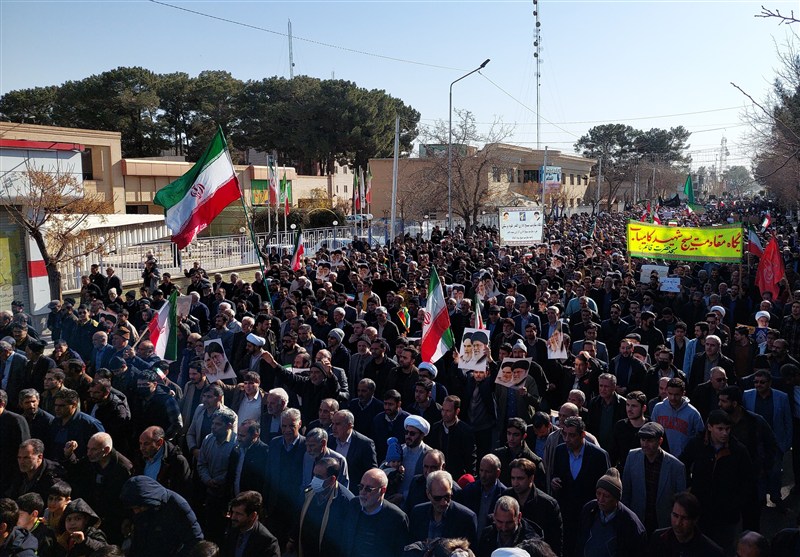 مردم امروز با حضور خود اغتشاشات را محکوم می‌کنند